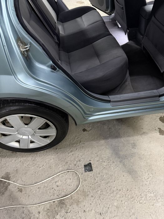 Chevrolet Lacetti 1.8 с газом Максимальная комплектация