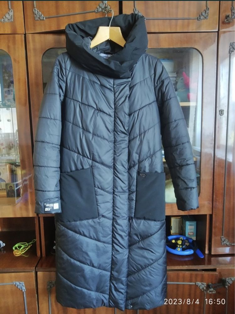 Зимове пальто 46 р