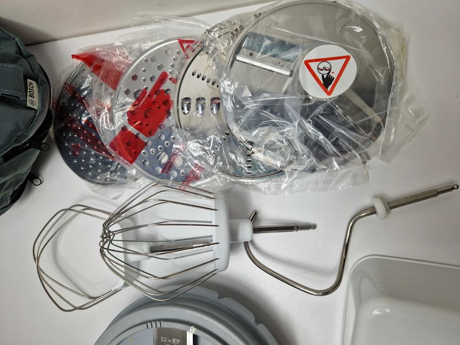 Robot bosch MUM58365 z maszynką do mielenia mięsa + Akcesoria