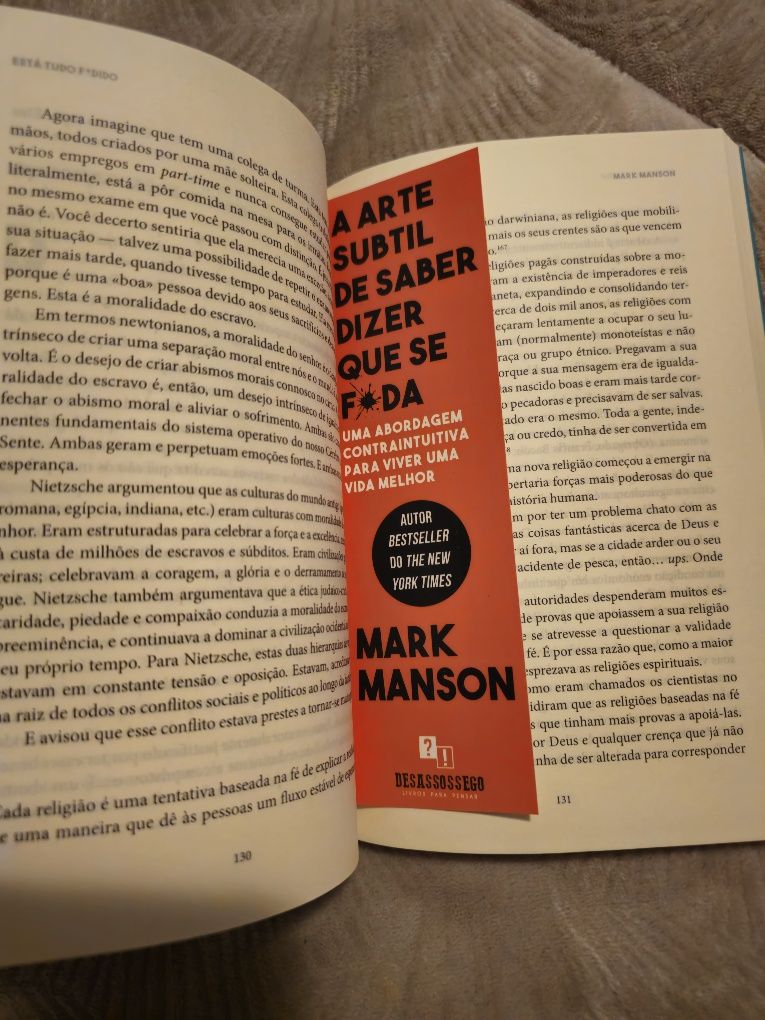 Livro "Está tudo f*dido" Mark Manson