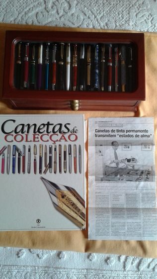 50 canetas tinta permanente com expositor e 100 fichas históricas