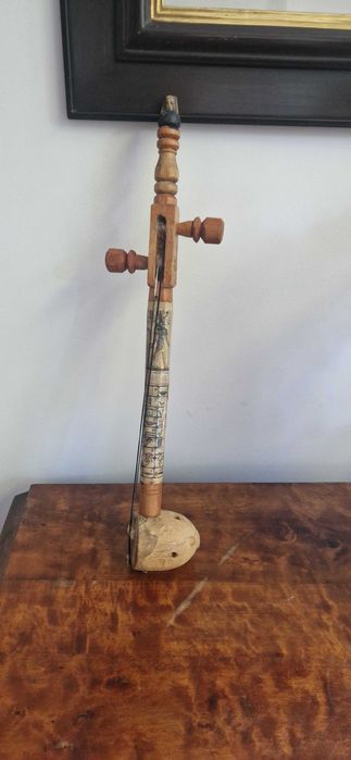 Rababa Ludowy Egipski drewniany instrument strunowy dekor rekwizyt