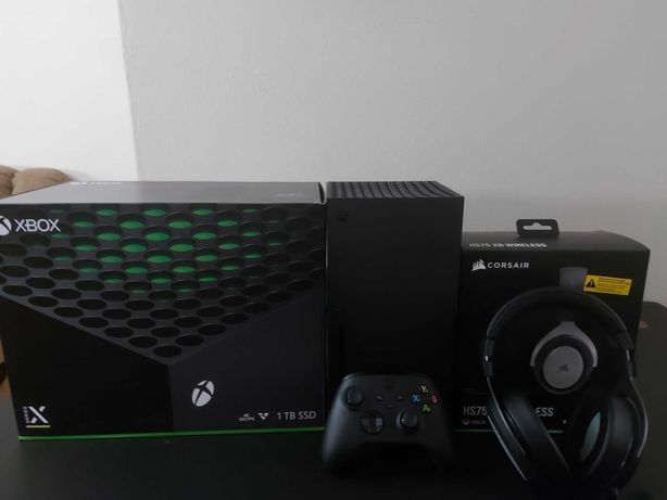 Xbox Series X praticamente nova