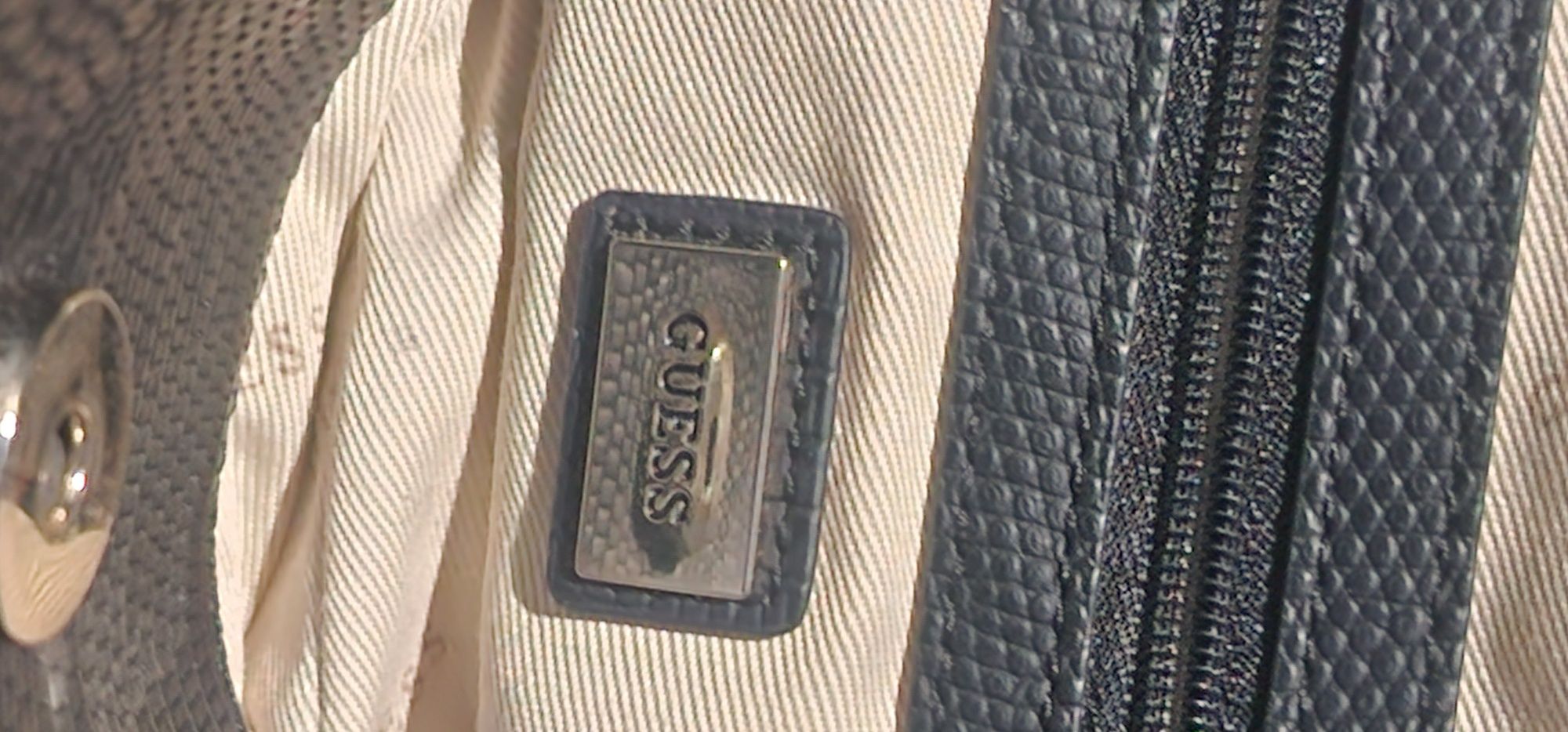 Bolsa  marca guess