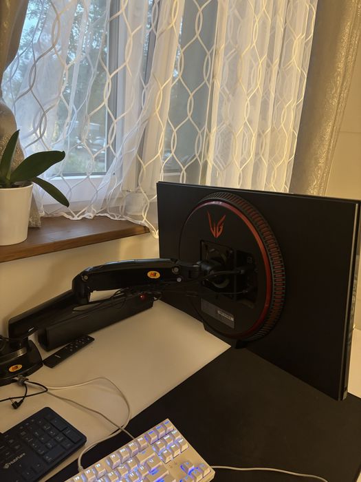 Zestaw 2x Monitor LG 27” UltraGear™ 144Hz 27GL850 i uchwyt FIBER