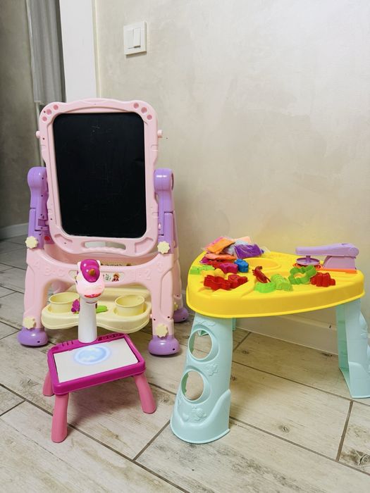 Мольберт / стіл для ліпленя / нічний стіл для малюванч