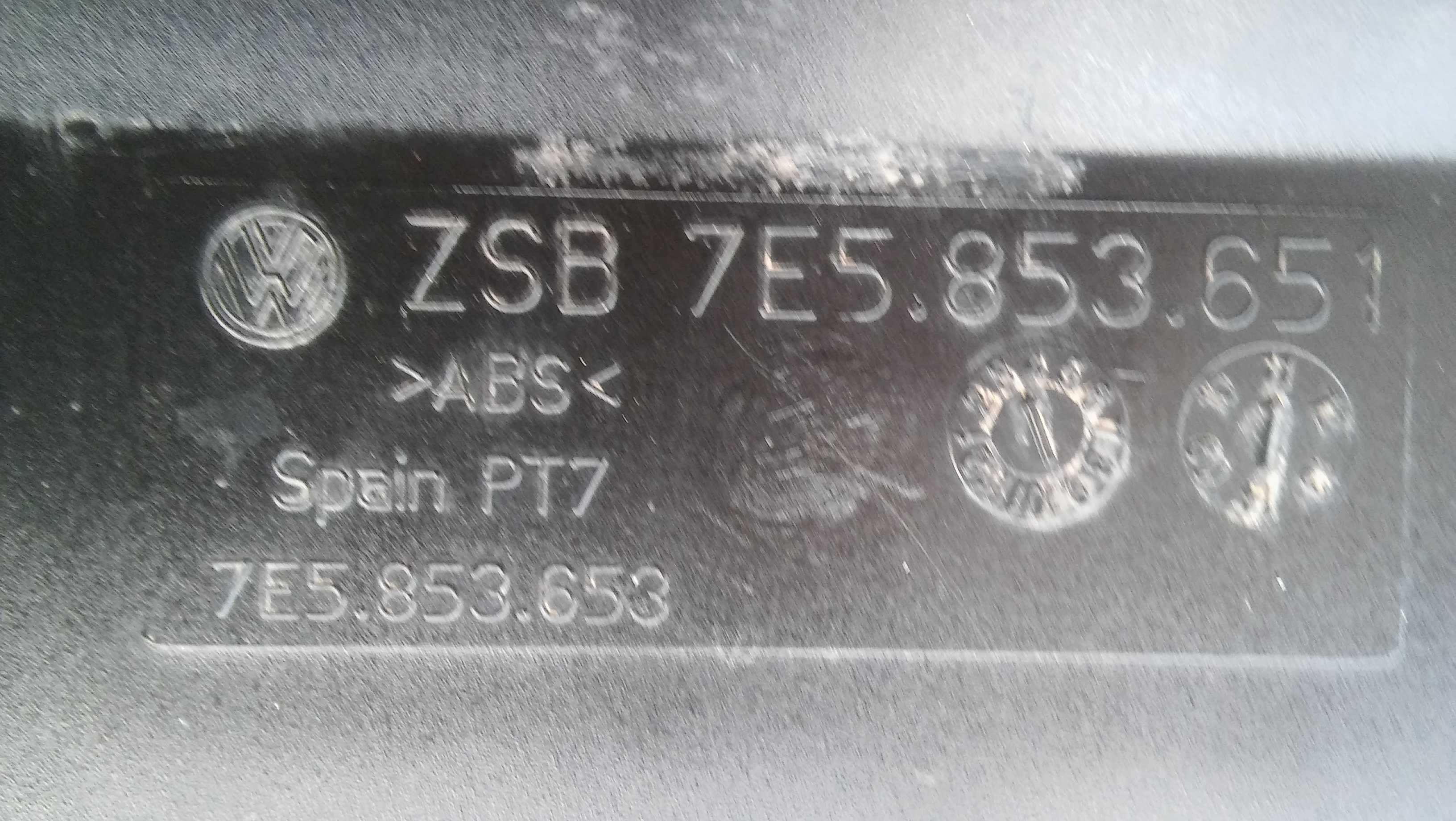 VW Transporter,T5 Lift,od 10r,gril,grill,atrapa przód,połysk-chrom