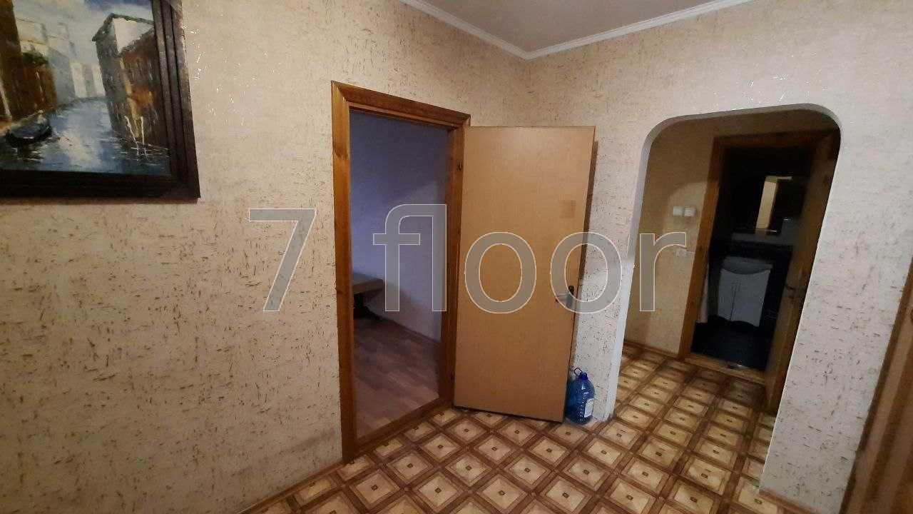 2 к Рейгана Драйзера Бальзака Лаврухшна Радунська Троєщина