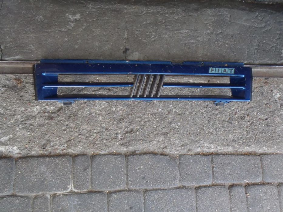 grill atrapa ramka logo znaczek emblemat fiat uno punto II lift posiadam wszystkie części
