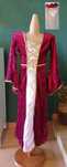 Vestidos de carnaval e medieval princesa para bebes e crianças