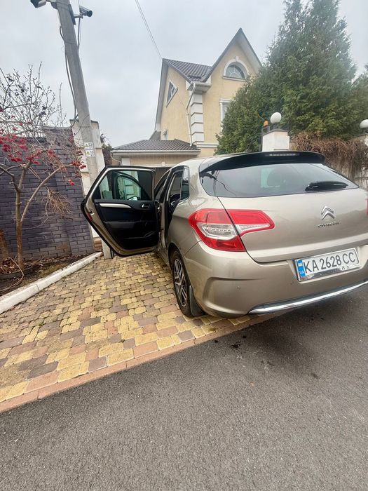 Citroen C4 2012  ll покоління