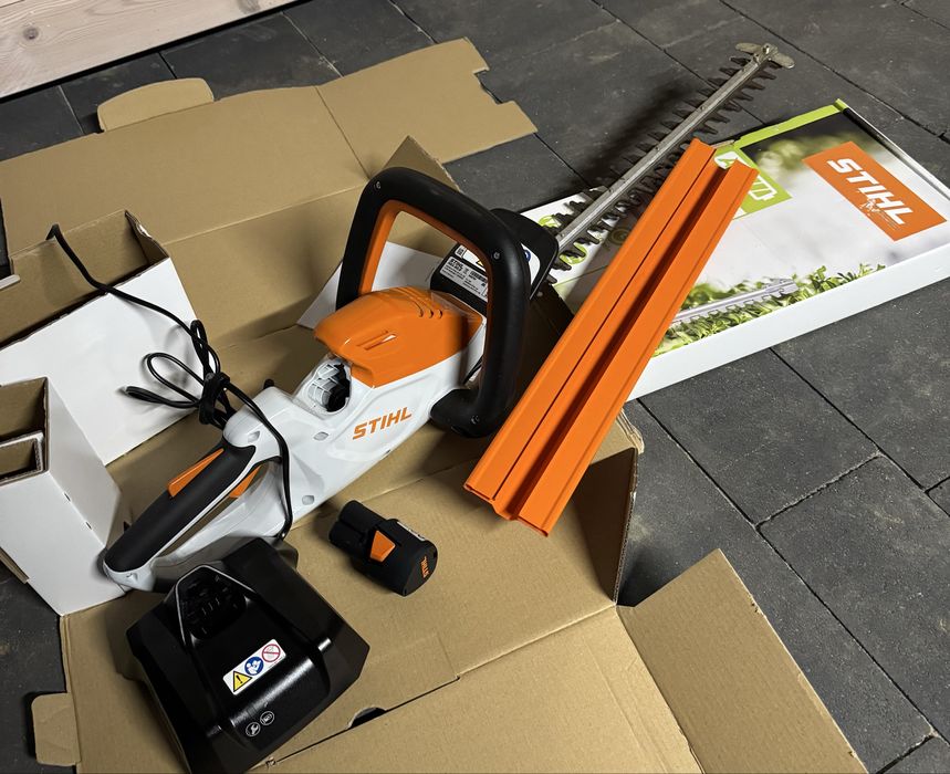 Nożyce do żywopłotu STIHL 10.8V akumulatorowe