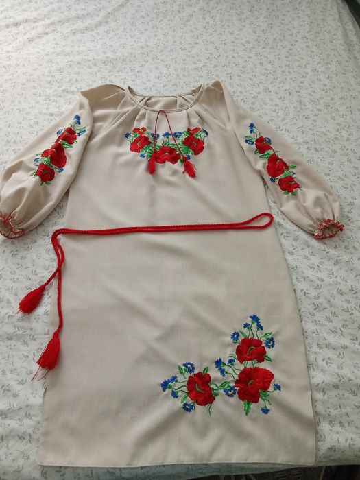 Вишивка сукня жіноча нова розмір 46.