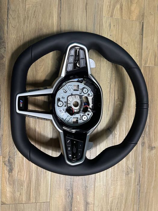 Оригінальне М кермо руль BMW G70 G60 G30 G20 G05 I4 IX I7 I5 г30 г70