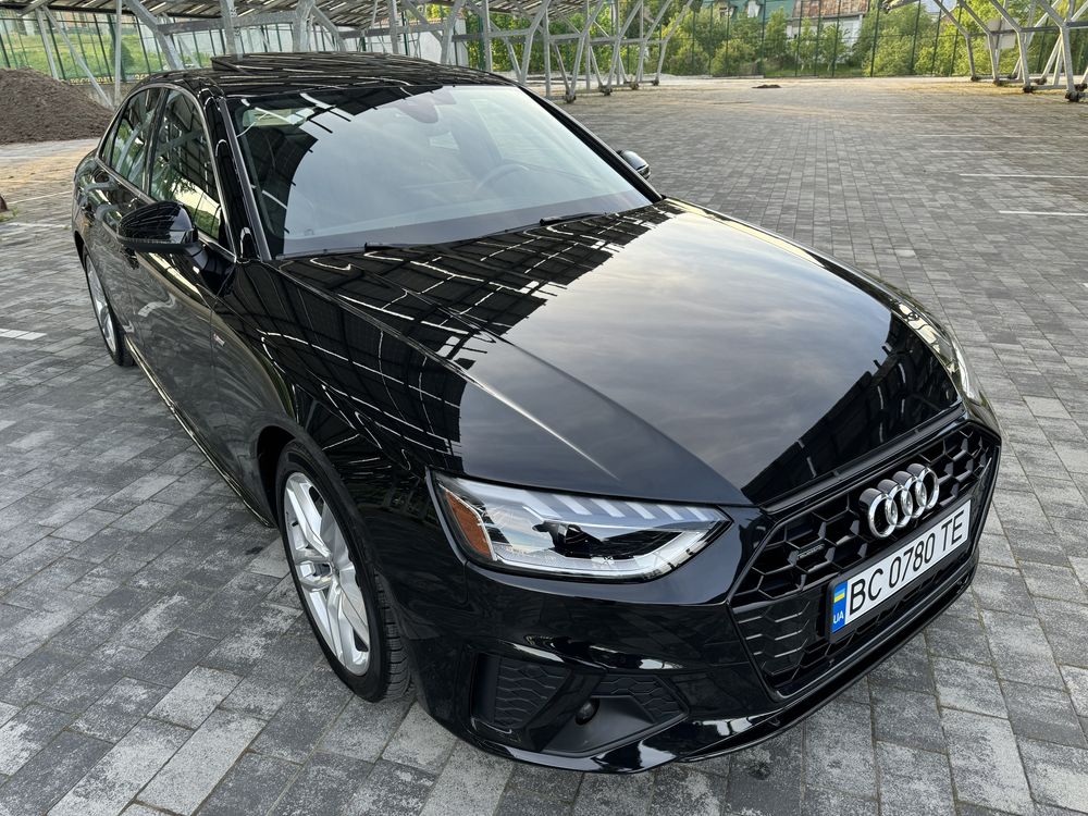 Audi A4 2022 quattro