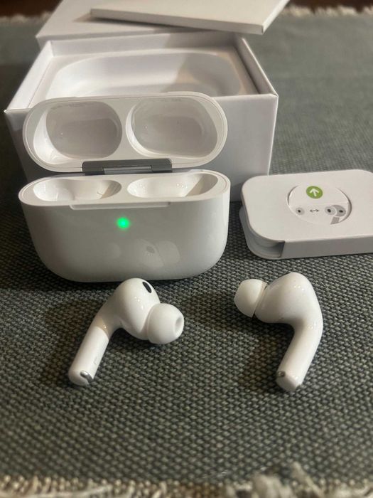 Używane Apple AirPods Pro 3 + paragon