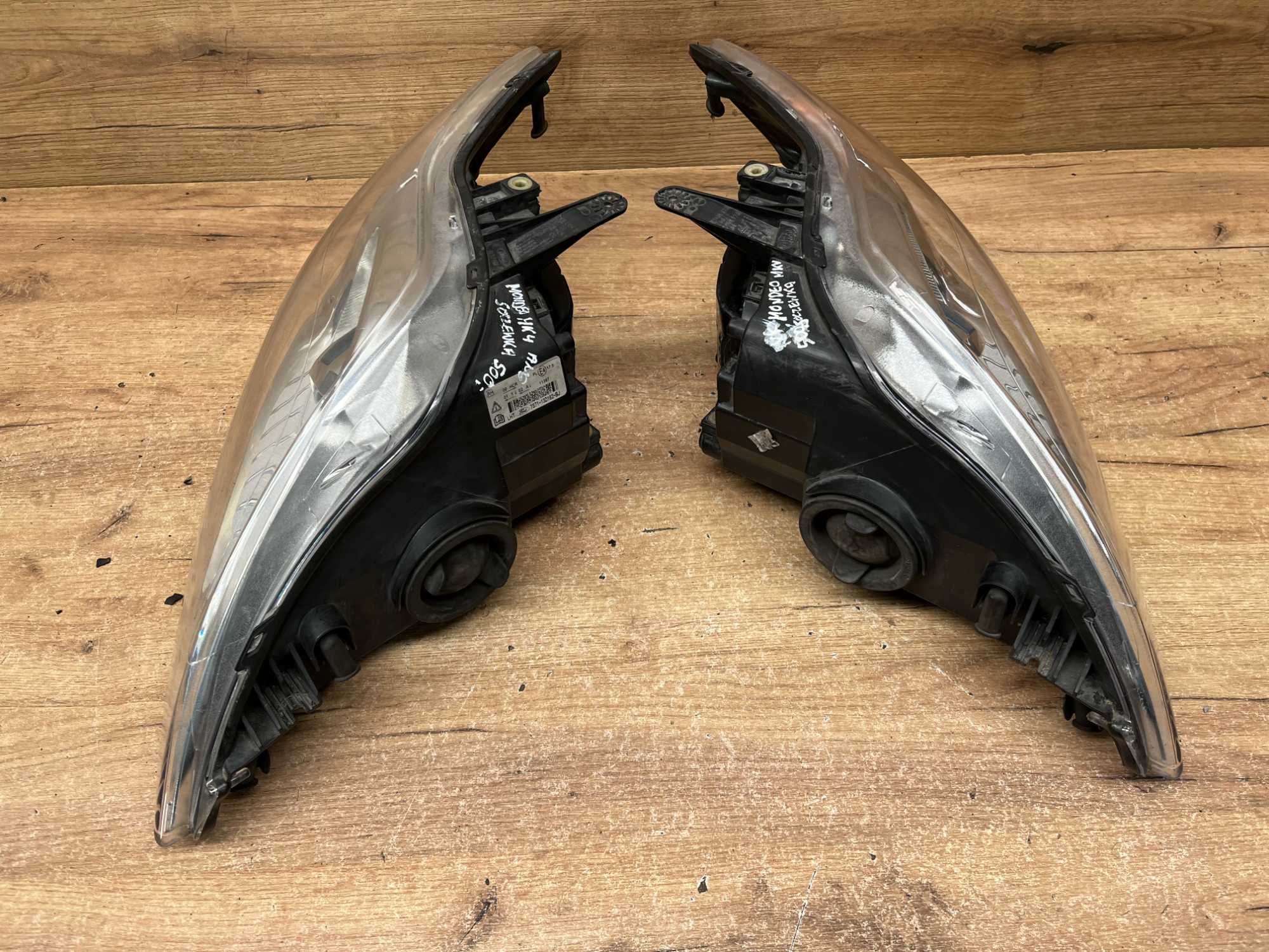 Lampa/reflektor przedni lewy prawy Ford Mondeo Mk4 Soczewka