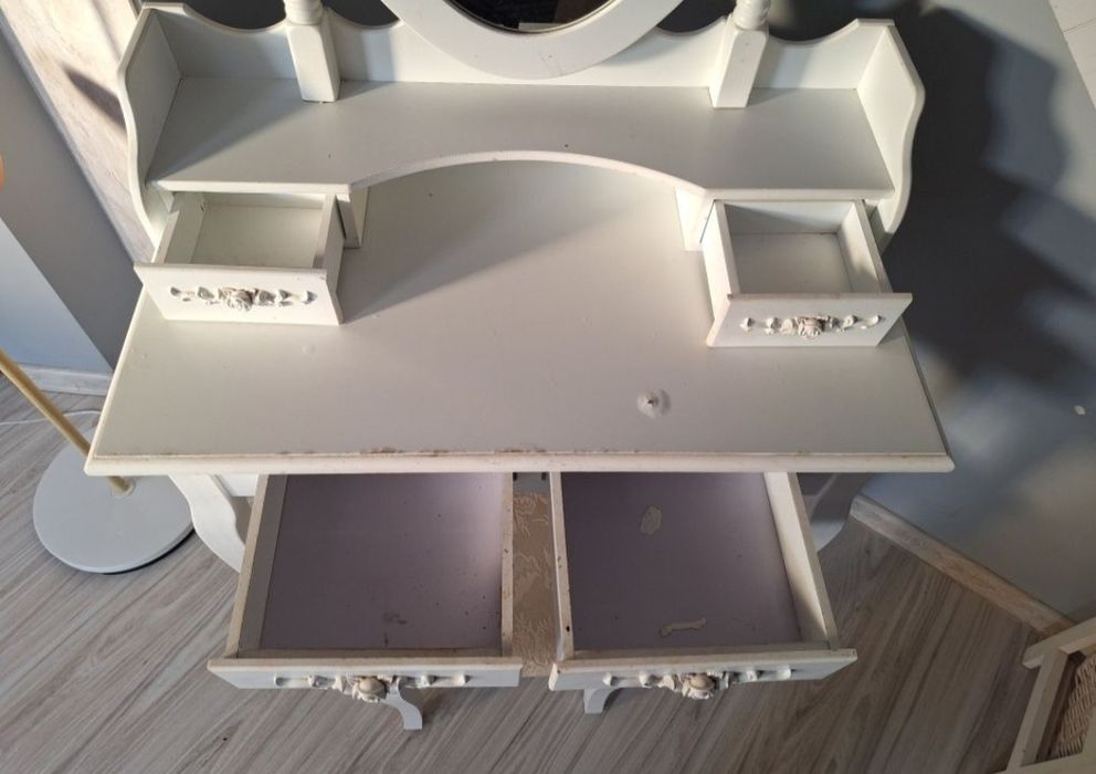 Toaletka drewniana dla dziewczynki