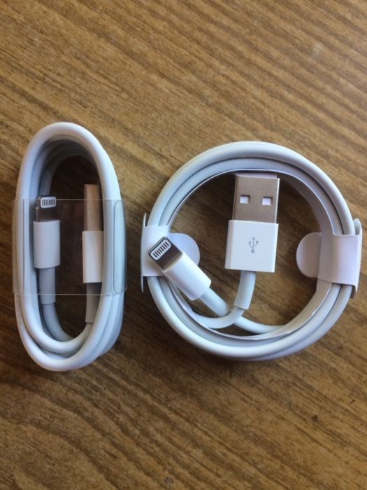 Кабель lightning из комплекта iPhone(айфон), AirPods apple