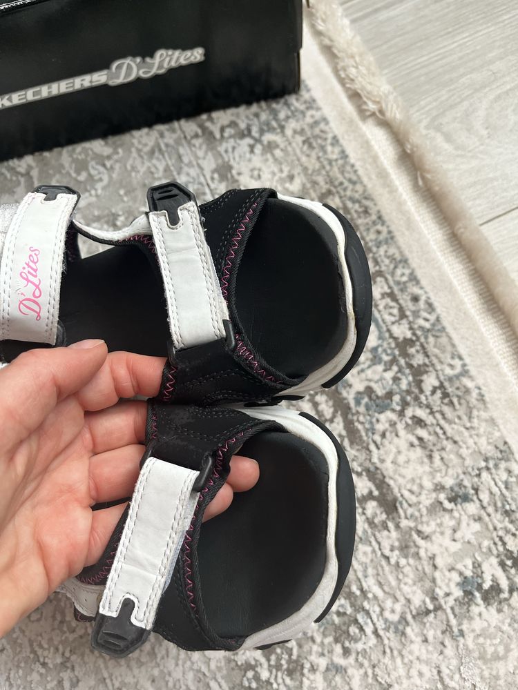 Босоніжки дитячі Skechers, 35 розмір