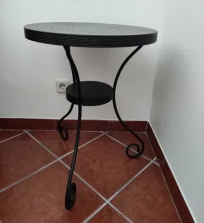 Mesa cabeceira/apoio Ikea