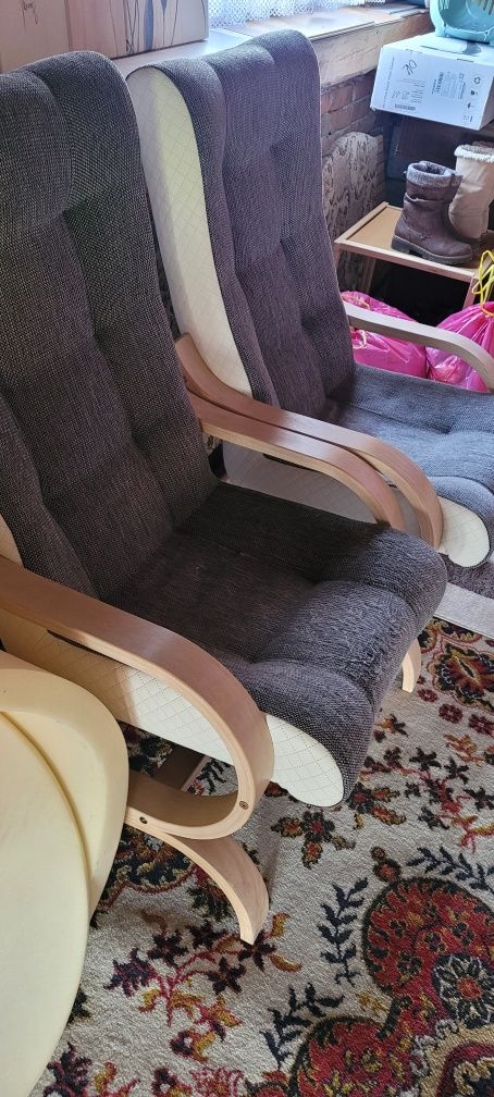 Fotele plus stolik