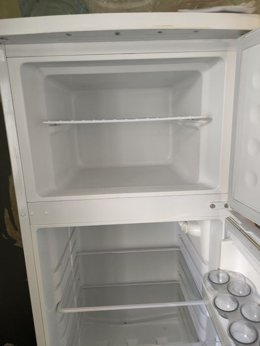 Холодильник Elenberg