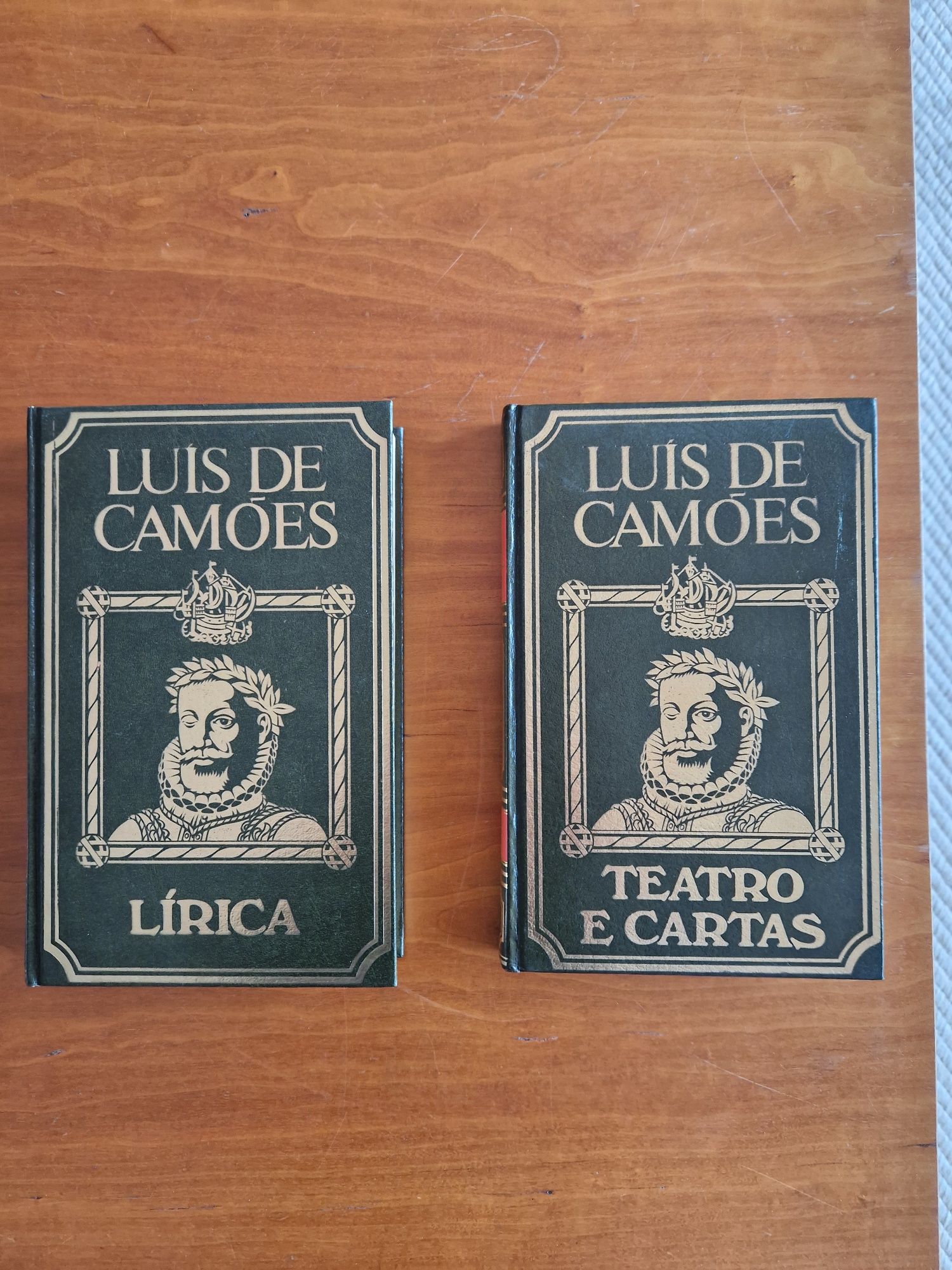 "Obras Completas" - "Lírica" e "Teatro e Cartas", de Luís de Camões