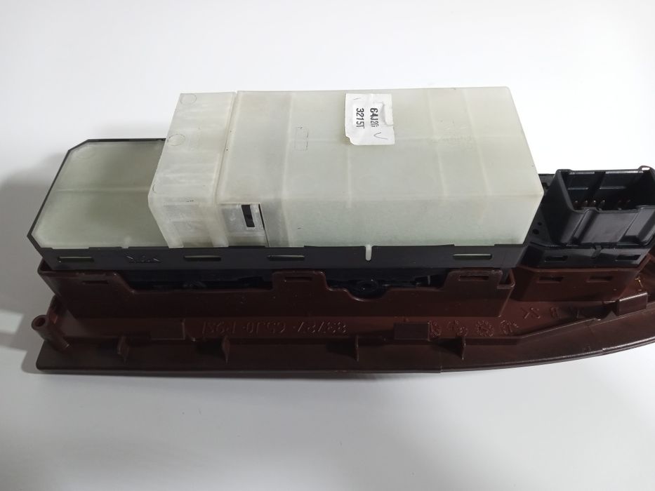 Suzuki Grand Vitara 2 Panel Sterowania Szyb 64J20-3215T