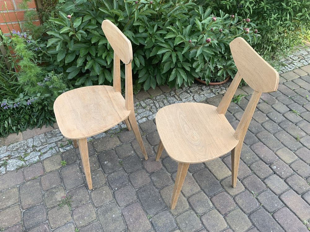 Krzesła projektu Wandy Gengi