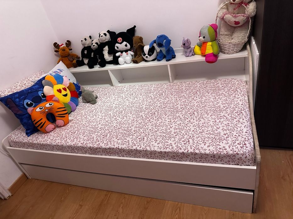 Cama com colchao e gavetao