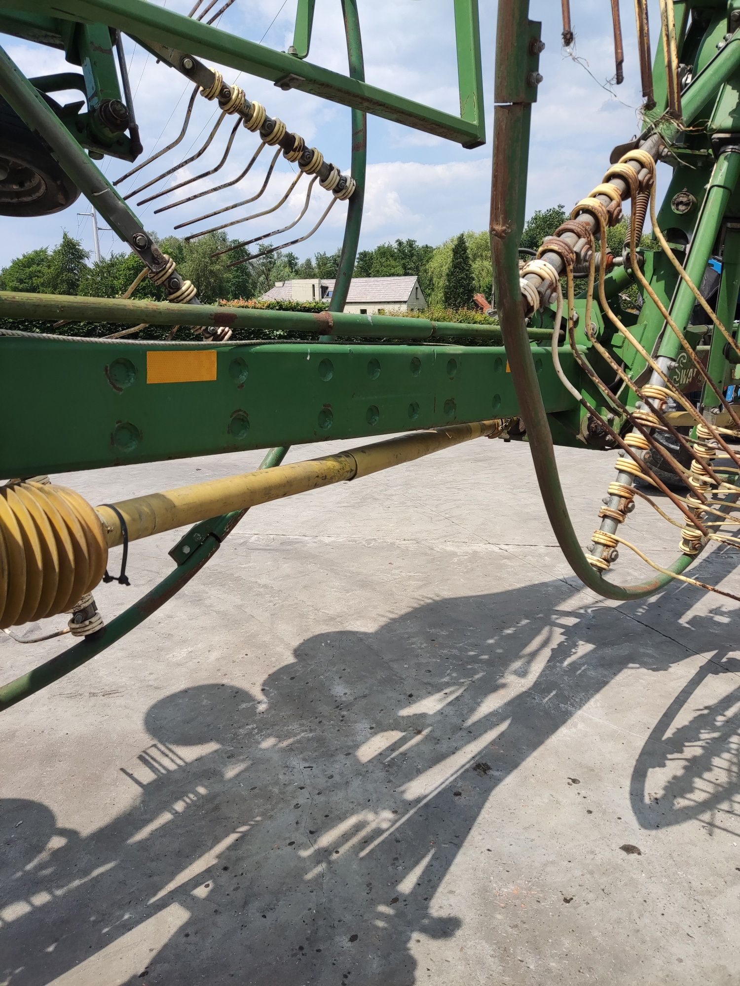 Krone swadro 1201 zgrabiarka karuzelowa karuzela grabarka
