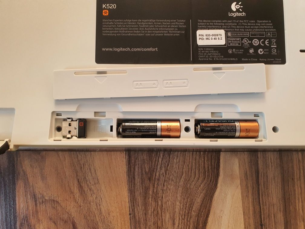 Бездротова клавіатура Logitech k520 з адаптером