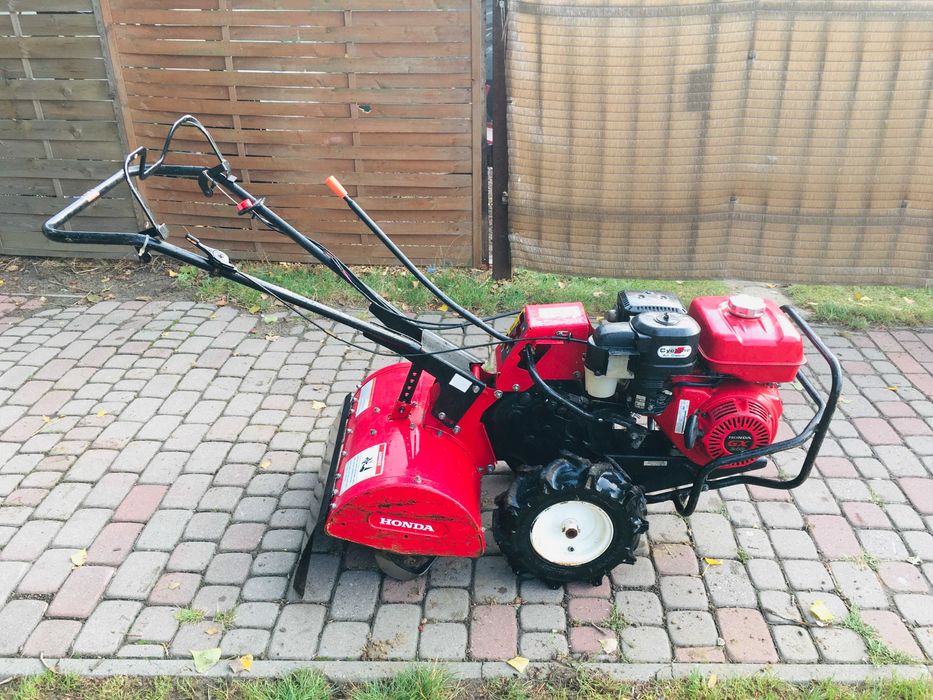 Wynajem wypożyczalnia glebogryzarki spalinowej Honda