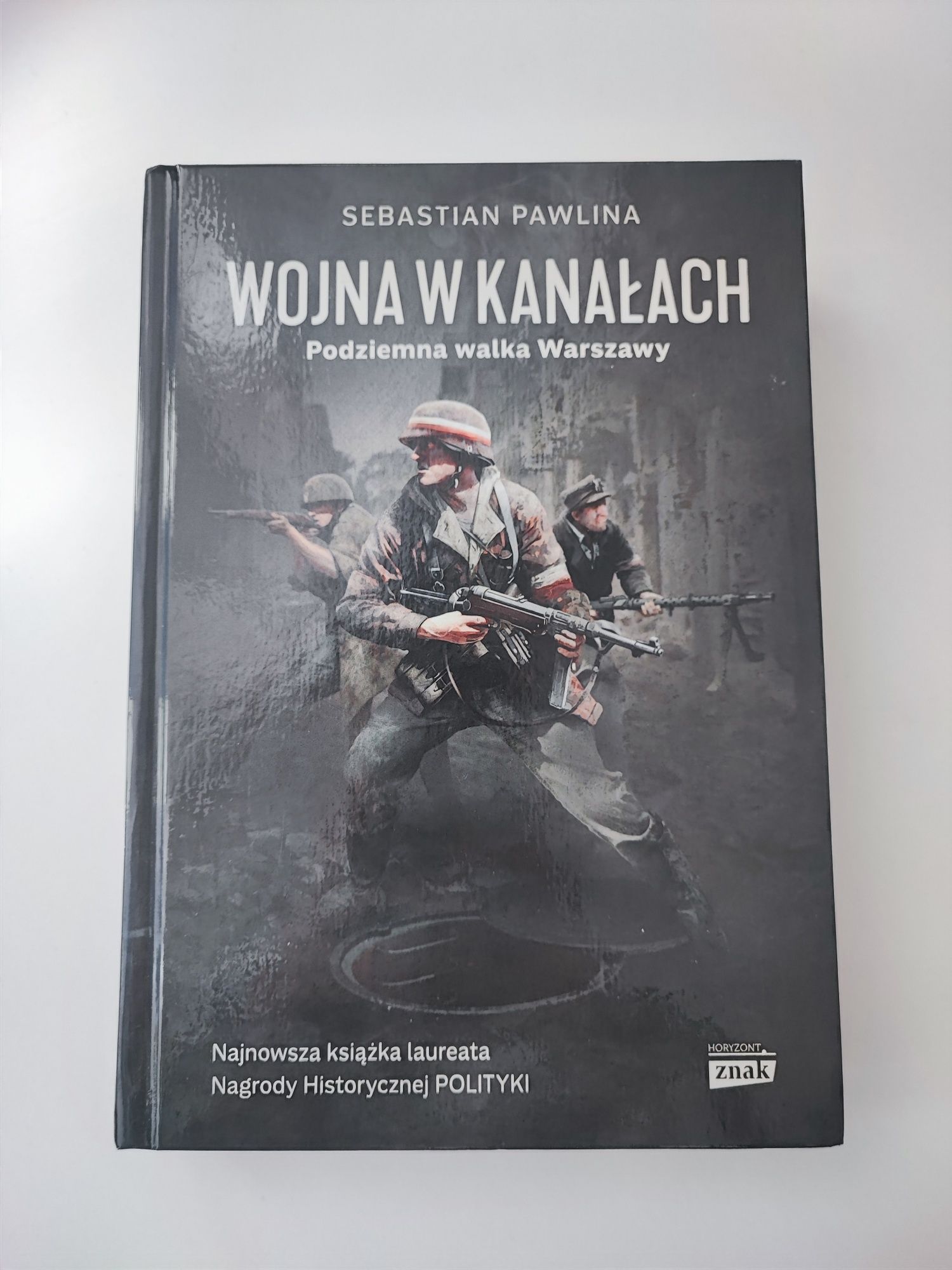 Wojna w kanałach, Sebastian Pawlina