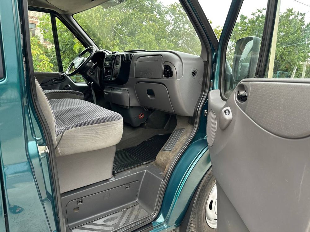 Ford Transit оригінал пасажир