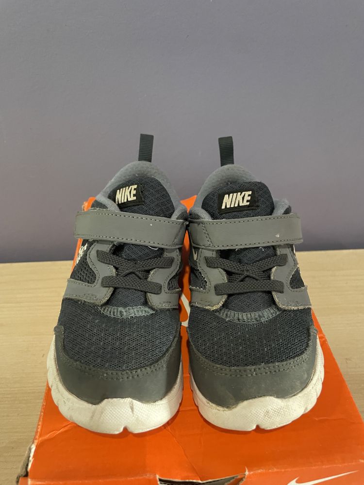 Кросівки Nike  27р. 16см
