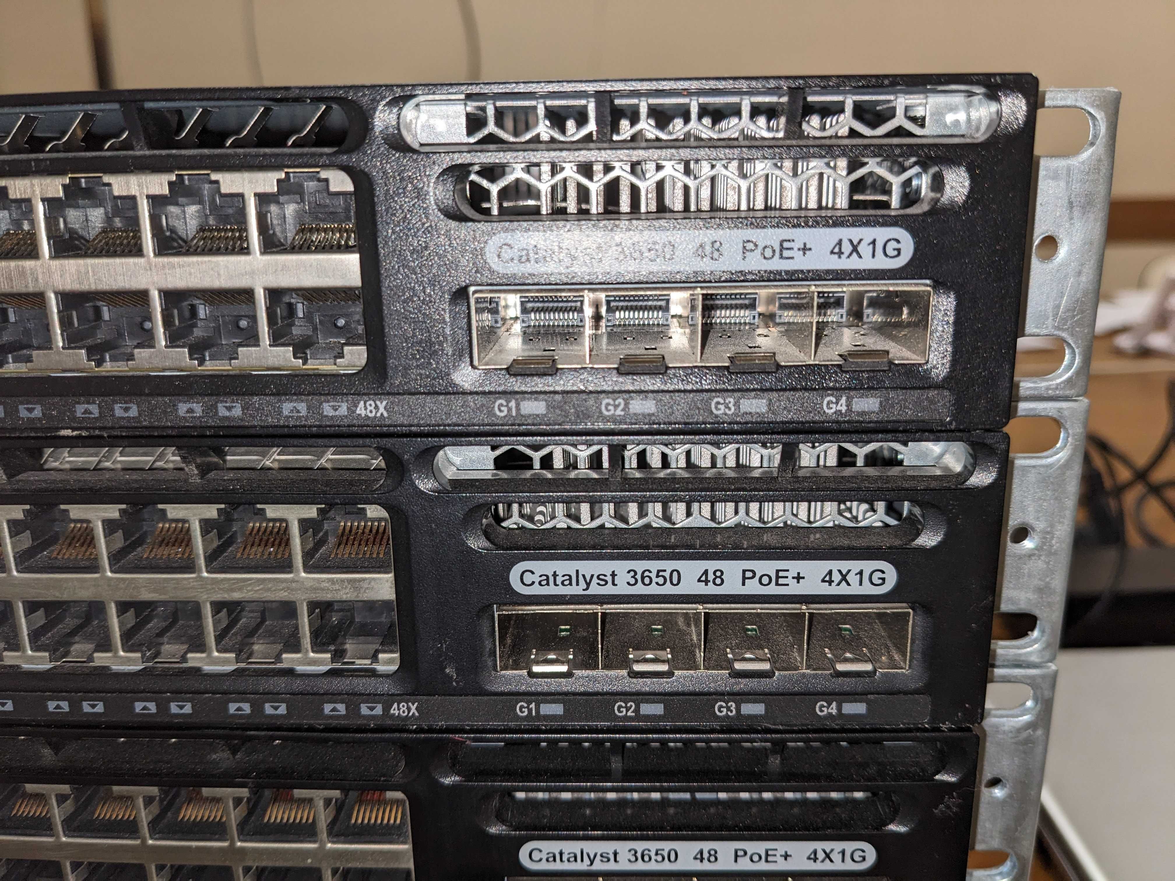 Продам Cisco Catalyst 3650 48 портів  POE+ гігабітний  L3 Switch