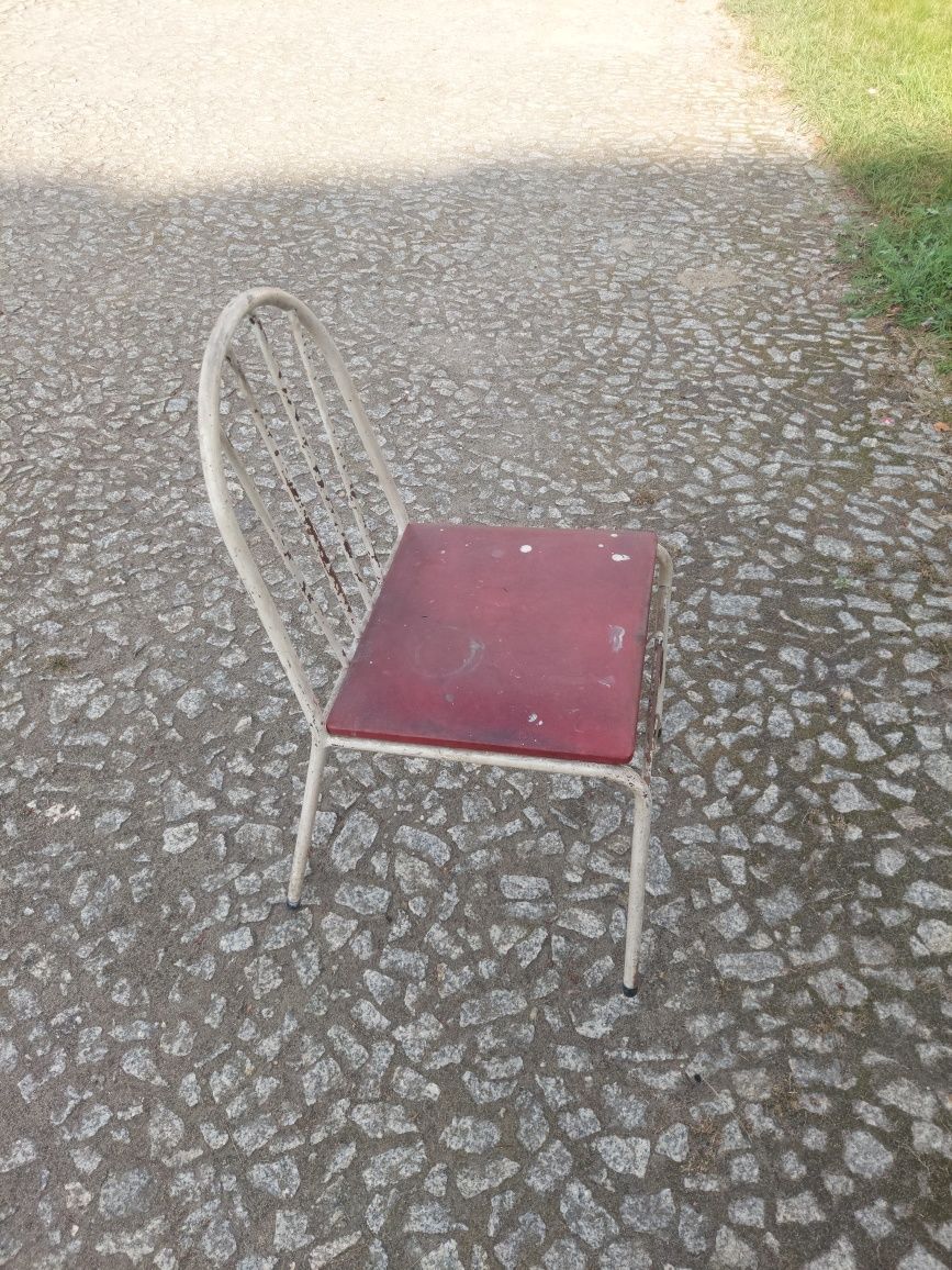 Krzesła metalowe do renowacji - 6 szt.
