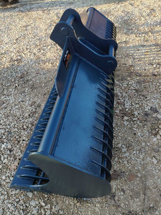 Łycha łyżka szufla melioracyjna do koparki ładowarki czyszczenia rowów