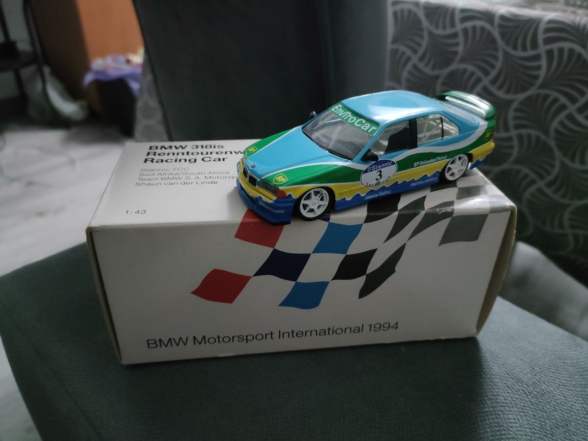 BMW E36 1:43 minichamps Pma