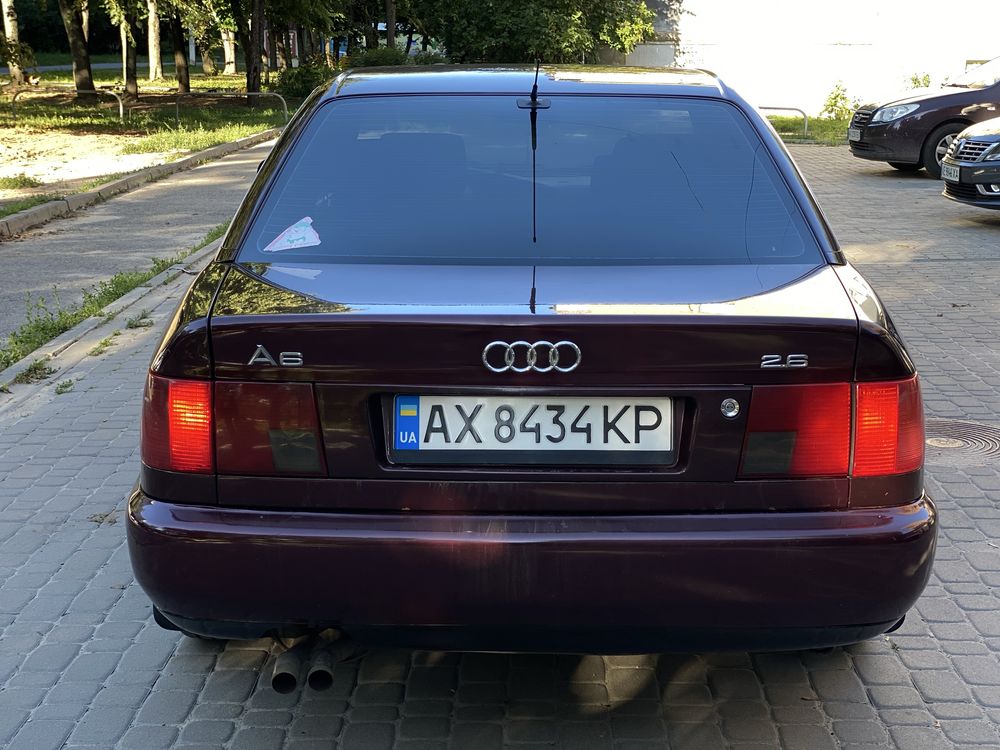 Audi A6c4 2.6 г/б