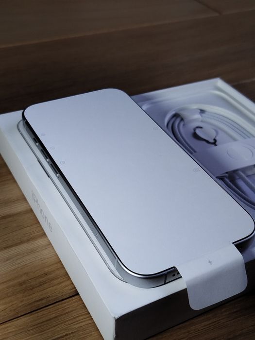 iPhone 17 256gb WHITE