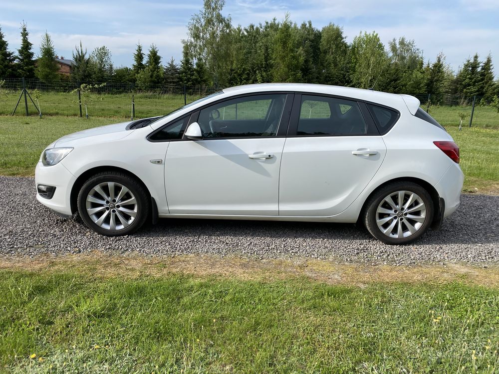 Opel Astra J lift 1.4 120 KM GAZ-LPG super stan