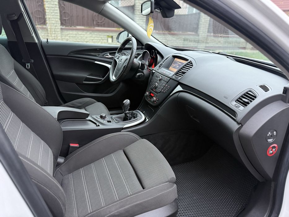 Розмитнений Opel Insignia з Німеччини