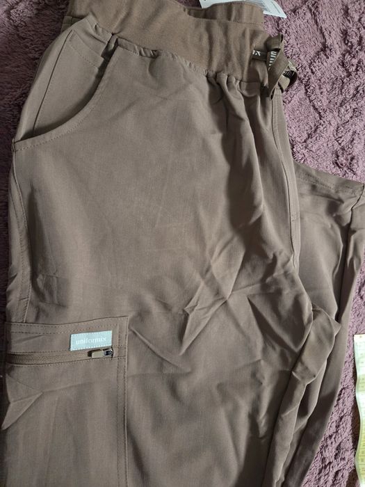 Spodnie medyczne uniformix XL czekoladowe