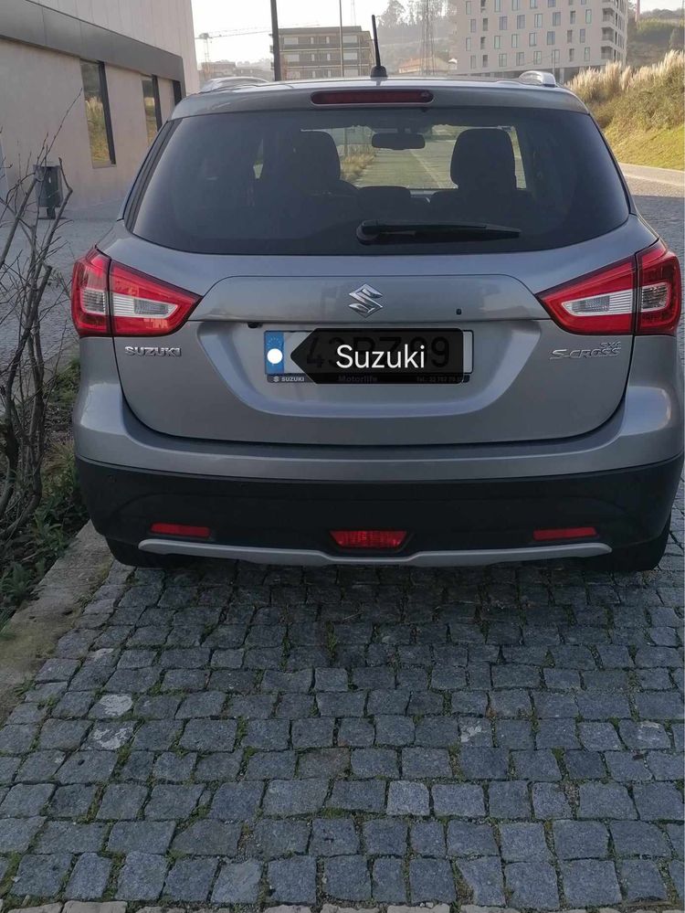 Suzuki S-Cross GLE