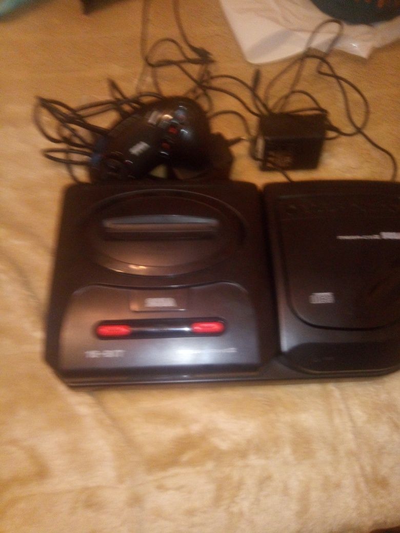 Mega cd 2 em bom estado com jogos