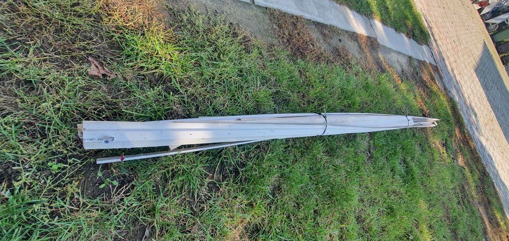 Listwy przypodłogowe