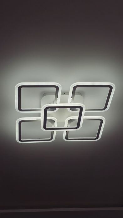 Stellar lampa sufitowa LED żyrandol